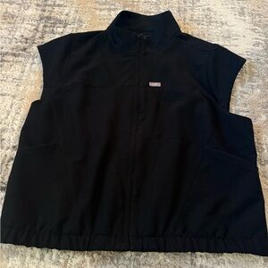 Black lomita vest top- XL- fits like a Medium
